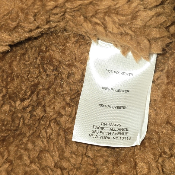 Nwt Jones medium brown fluffy sweater - Picture 5 of 5